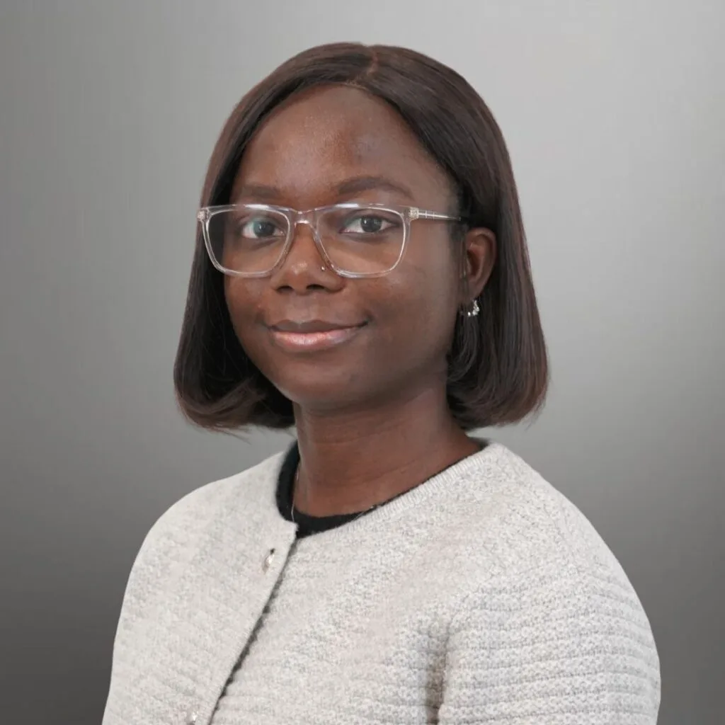 Fara Fashola Headshot